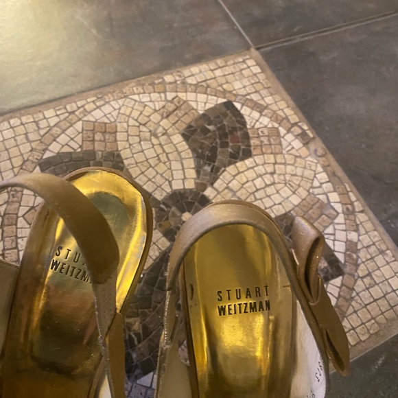 Gold shoe - Picture 9 of 10